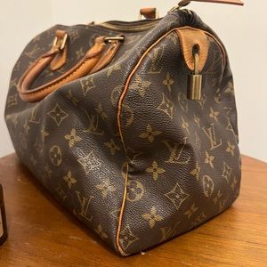 Authentic Speedy Bag 30 - Louis Vuitton (Larger Size)